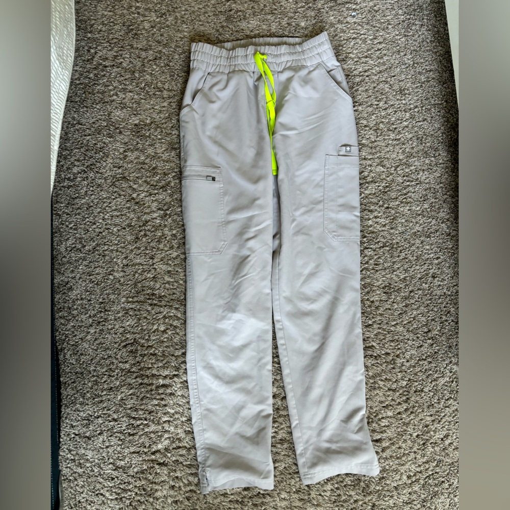 FIGS Yola High Waisted Scrub Pants XS petite